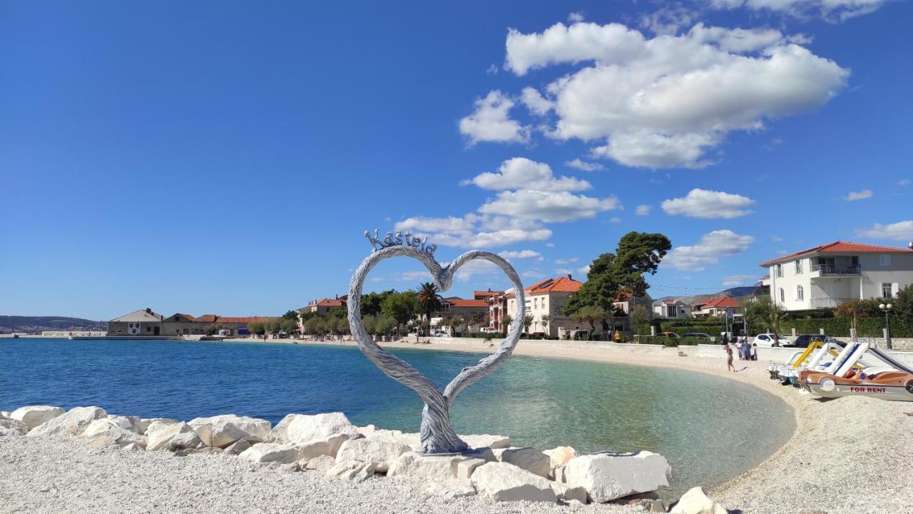 KaštelaApartman Ivaアパートメント エクステリア 写真